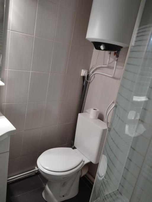 Appartement Studio équipé proche aéroport Paris CDG à Vemars Extérieur photo