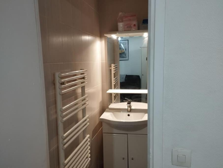 Appartement Studio équipé proche aéroport Paris CDG à Vemars Extérieur photo
