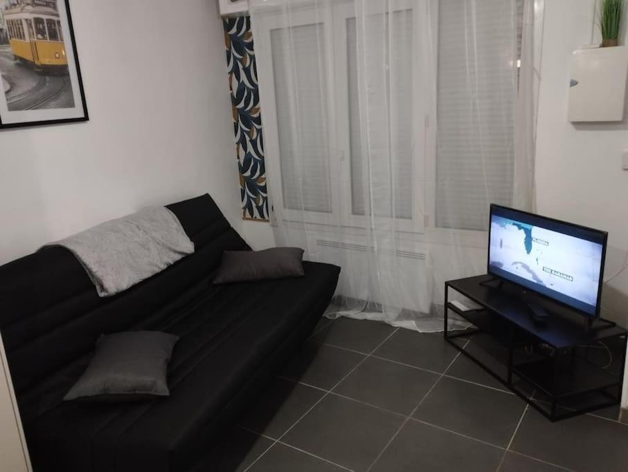 Appartement Studio équipé proche aéroport Paris CDG à Vemars Extérieur photo